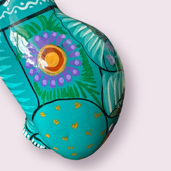 Vintage Hand Painted Ceramic Mexican Folk Art Talavera Cat Figurine With Flowers - Picture 5 of 14